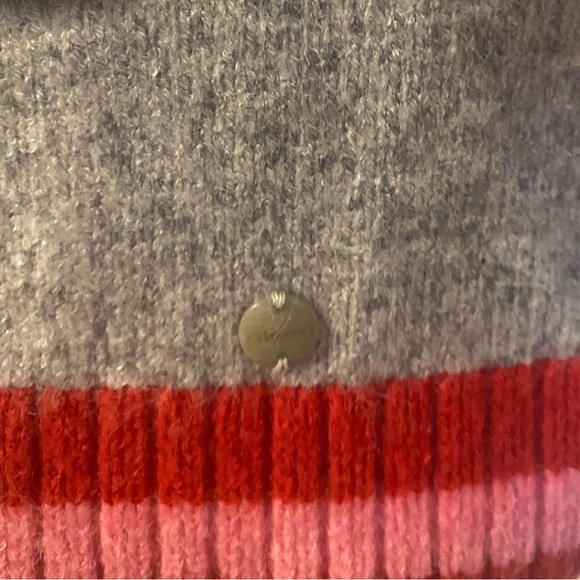 ❤️💖OLSEN💖❤️Henry style sweater with button and pockets . Cozy! Size Large. - Picture 4 of 11